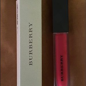 Burberry Makeup - Authentic Burberry liquid lip velvet Burberry Makeup - Authentic Burberry liquid lip velvet